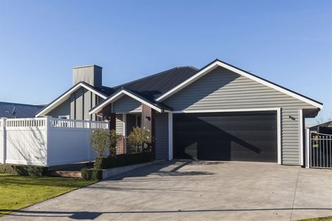 Photo of property in 17 Pimlico Place, Rangiora, 7400