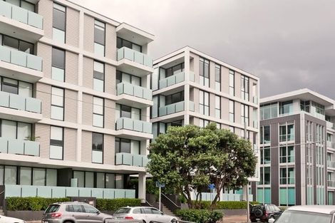 Photo of property in Halsey Apartments At Lighter Quay, 206/77 Halsey Street, Auckland Central, Auckland, 1010