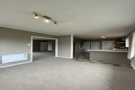 Photo of property in 38 Catlins Crescent, Milson, Palmerston North, 4414