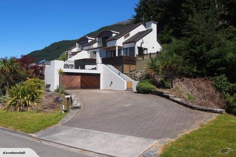 Photo of property in 1a Caples Place, Fernhill, Queenstown, 9300