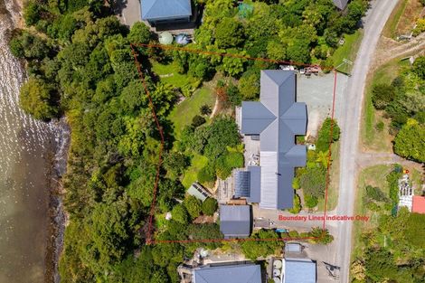 Photo of property in 19 Mccormicks Road, Whatamango Bay, Picton, 7281