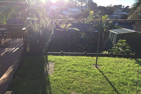 Photo of property in 1/179 Carlisle Road, Northcross, Auckland, 0632
