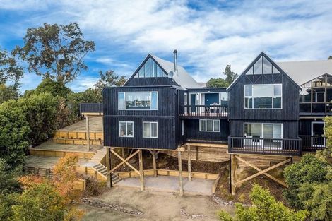 Photo of property in 363 Centaurus Road, Hillsborough, Christchurch, 8022