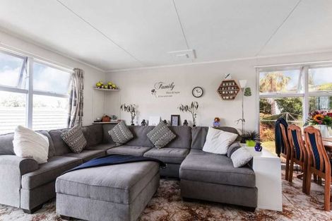 Photo of property in 3 Park Road, Glenfield, Auckland, 0629