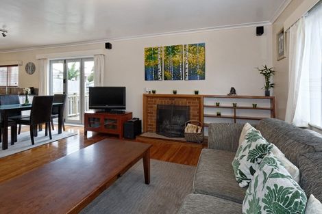 Photo of property in 26 Willerton Avenue, New Lynn, Auckland, 0600