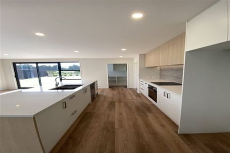 Photo of property in 14 Dray Place, Halswell, Christchurch, 8025