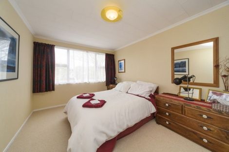 Photo of property in 16 Akaroa Avenue, Awapuni, Palmerston North, 4412