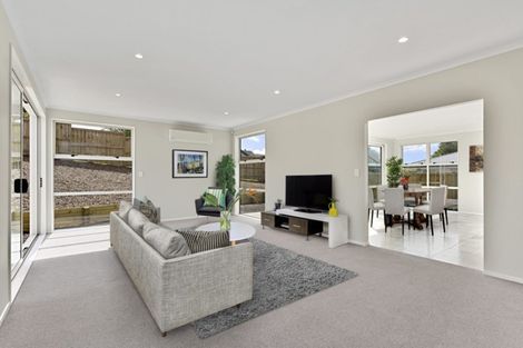 Photo of property in 26 Kukuwai Avenue, Red Beach, 0932