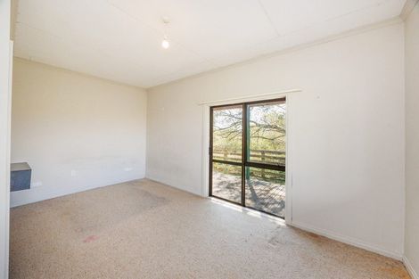 Photo of property in 1419 Kimbolton Road, Cheltenham, Feilding, 4777