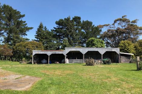 Photo of property in 22 Tiratu Road, Dannevirke, 4976