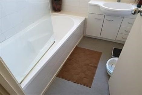 Photo of property in 14 Chablis Place, Henderson, Auckland, 0612