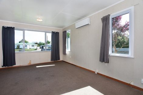 Photo of property in 14 Freyberg Street, Feilding, 4702
