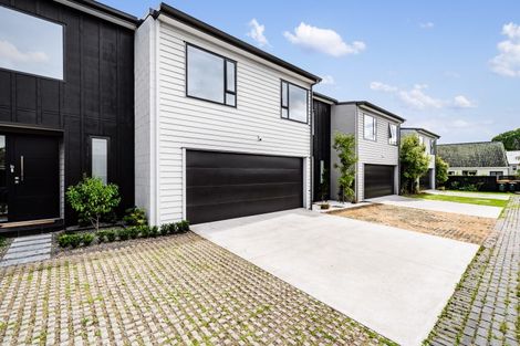 Photo of property in 37c Tawhiri Road, One Tree Hill, Auckland, 1061
