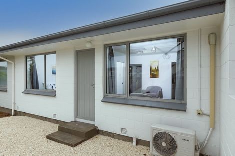 Photo of property in 2/52 North Avon Road, Richmond, Christchurch, 8013