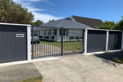Photo of property in 5 Chilton Grove, Hutt Central, Lower Hutt, 5010