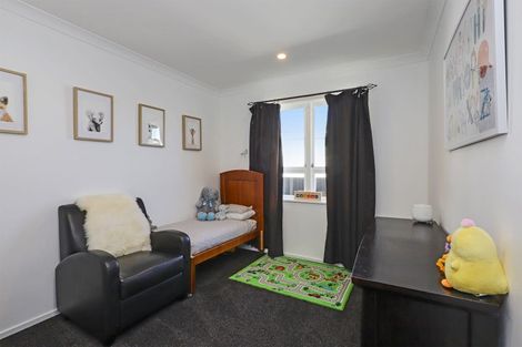 Photo of property in 19 Davidson Avenue, Pirimai, Napier, 4112