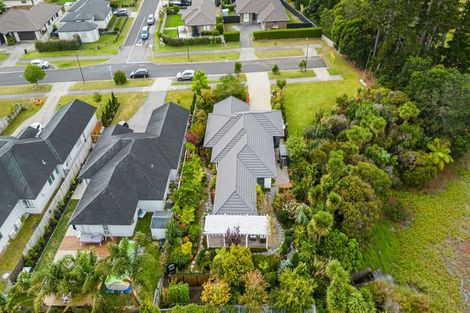Photo of property in 24 Hooton Drive, Kumeu, 0810