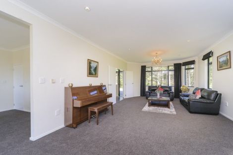 Photo of property in 302 Ngahere Park Road, Turitea, Palmerston North, 4472