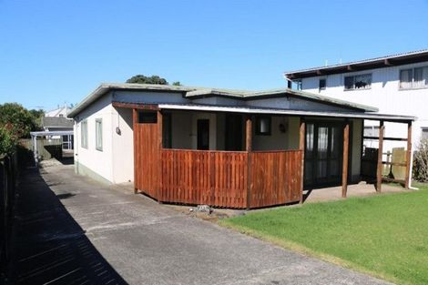 Photo of property in 9 Greers Road, Weymouth, Auckland, 2103