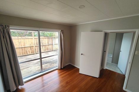 Photo of property in 59 Chilcott Road, Henderson, Auckland, 0612