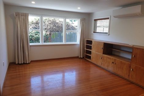 Photo of property in 6 Oakdale Street, Avonhead, Christchurch, 8042