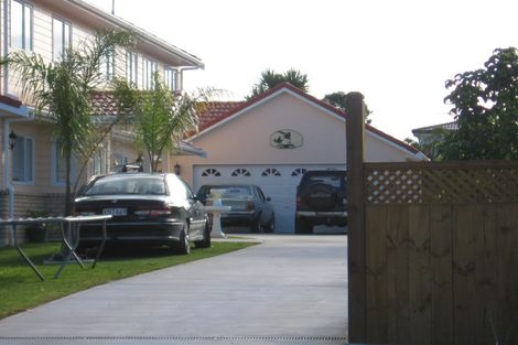 Photo of property in 19 Patons Road, Howick, Auckland, 2014