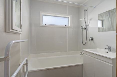 Photo of property in 2/145 College Street, Awapuni, Palmerston North, 4412