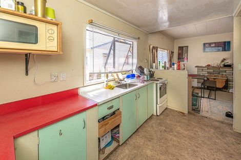 Photo of property in 5 Abbot Street, Gonville, Whanganui, 4501