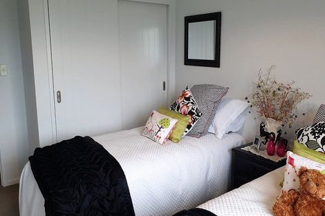 Photo of property in 61 Links Drive, Waiwhakaiho, New Plymouth, 4312