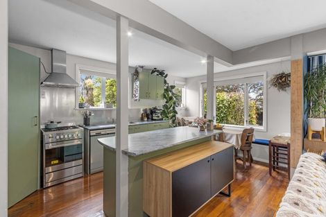 Photo of property in 6 Wilding Street, Saint Martins, Christchurch, 8022