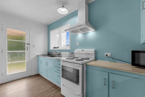 Photo of property in 77 Birdwood Avenue, Papatoetoe, Auckland, 2025