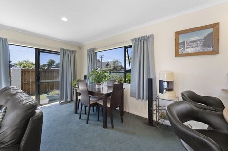 Photo of property in 79 Barrett Street, Westown, New Plymouth, 4310