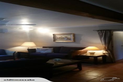 Photo of property in 18a Gledstane Road, Stanmore Bay, Whangaparaoa, 0932