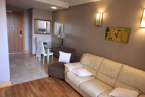 Photo of property in The Metropolis Apartments, 2715/1 Courthouse Lane, Auckland Central, Auckland, 1010