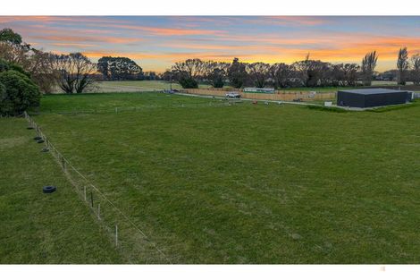 Photo of property in 8 Barretts Road, Seadown, 7973