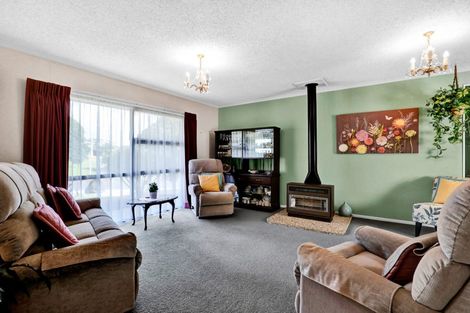 Photo of property in 2 Bronte Place, Whalers Gate, New Plymouth, 4310
