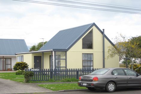 Photo of property in 2/32 Cowling Road, Hurdon, New Plymouth, 4310