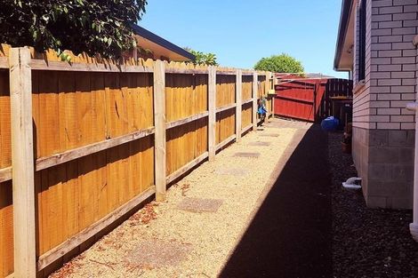 Photo of property in 29 Cottesmore Place, Huntington Park, Auckland, 2013