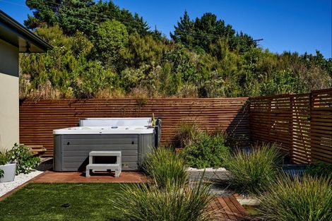 Photo of property in 69 Kaitangata Crescent, Kelson, Lower Hutt, 5010