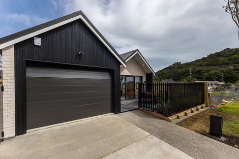 Photo of property in 26-28 Ruahine Street, Paraparaumu, 5032