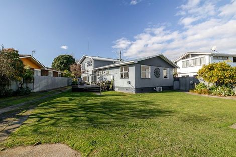 Photo of property in 6 Drury Street, Cloverlea, Palmerston North, 4412