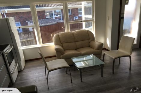 Photo of property in 2/58 Taharoto Road, Takapuna, Auckland, 0622