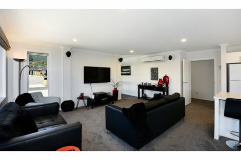 Photo of property in 8 Carmello Grove, Richmond, 7020