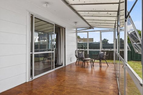 Photo of property in 4 Rhodes Drive, Kelvin Grove, Palmerston North, 4414