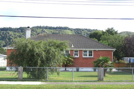 Photo of property in 19 Ruahine Street, Trentham, Upper Hutt, 5018