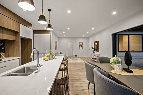 Photo of property in 18 Konoba Avenue, Kumeu, 0810