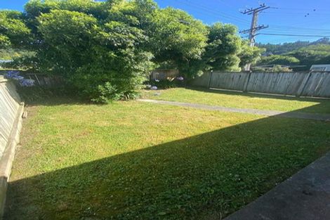 Photo of property in 3/89 Pinehaven Road, Pinehaven, Upper Hutt, 5019