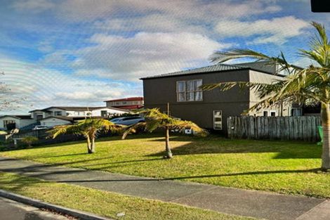 Photo of property in 10 Trotting Terrace, Fairview Heights, Auckland, 0632