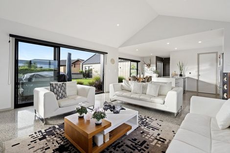 Photo of property in 16 Kaniera Terrace, Cambridge, 3434