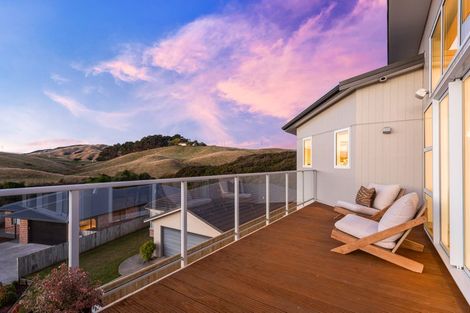 Photo of property in 61 Saint Ives Drive, Camborne, Porirua, 5026